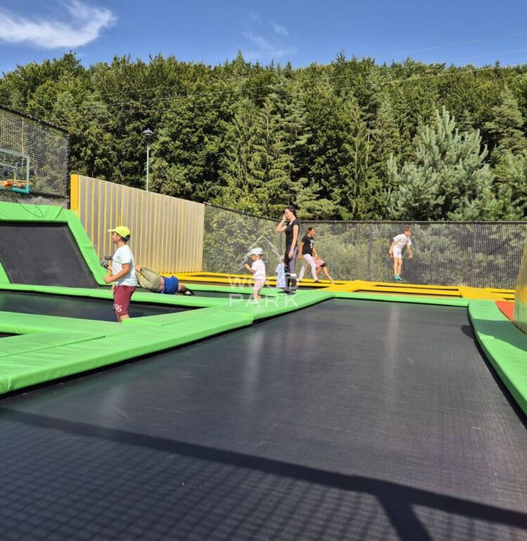 Trampolíny v Yetilande