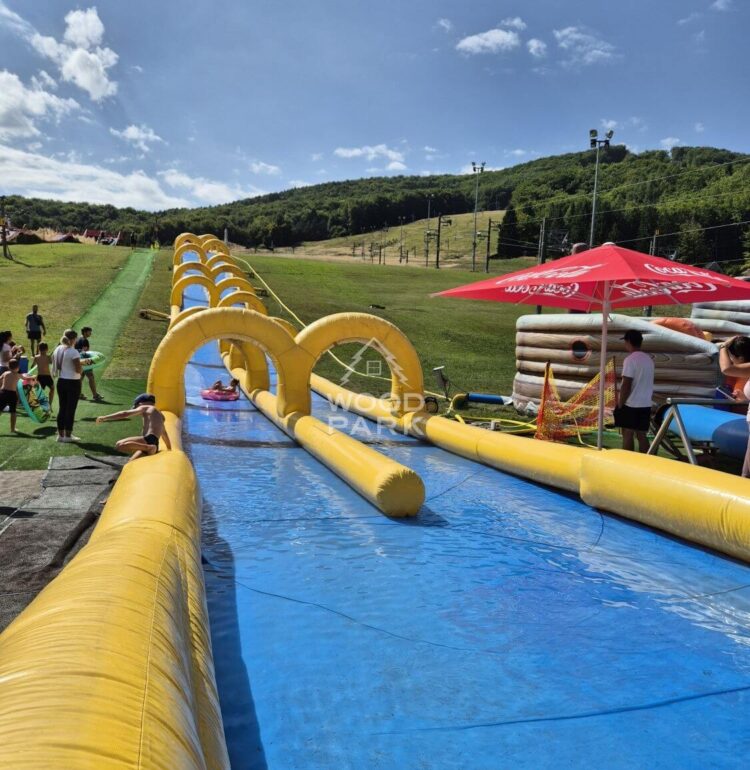 Vodná šmýkačka v Yetilande